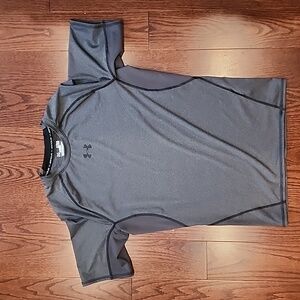 NWOT Mens Under Armour compression shirt.  Size XL .  Marled gray.